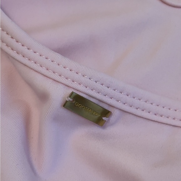 Elegant Pink One-Piece Swimsuit - Picture 4 of 10